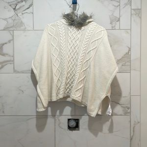 Gap kids white poncho